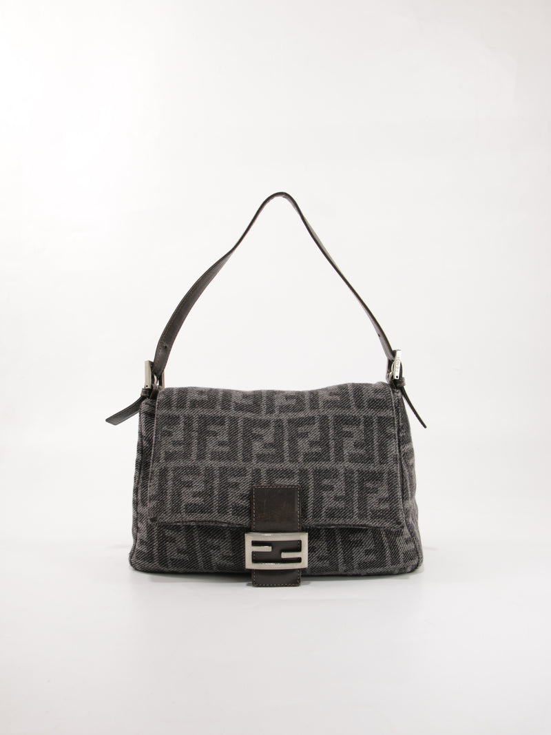 FENDI SHOULDER BAGS