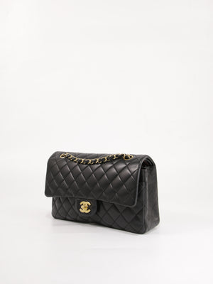 Medium Classic Flap