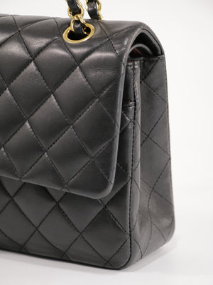 Medium Classic Flap