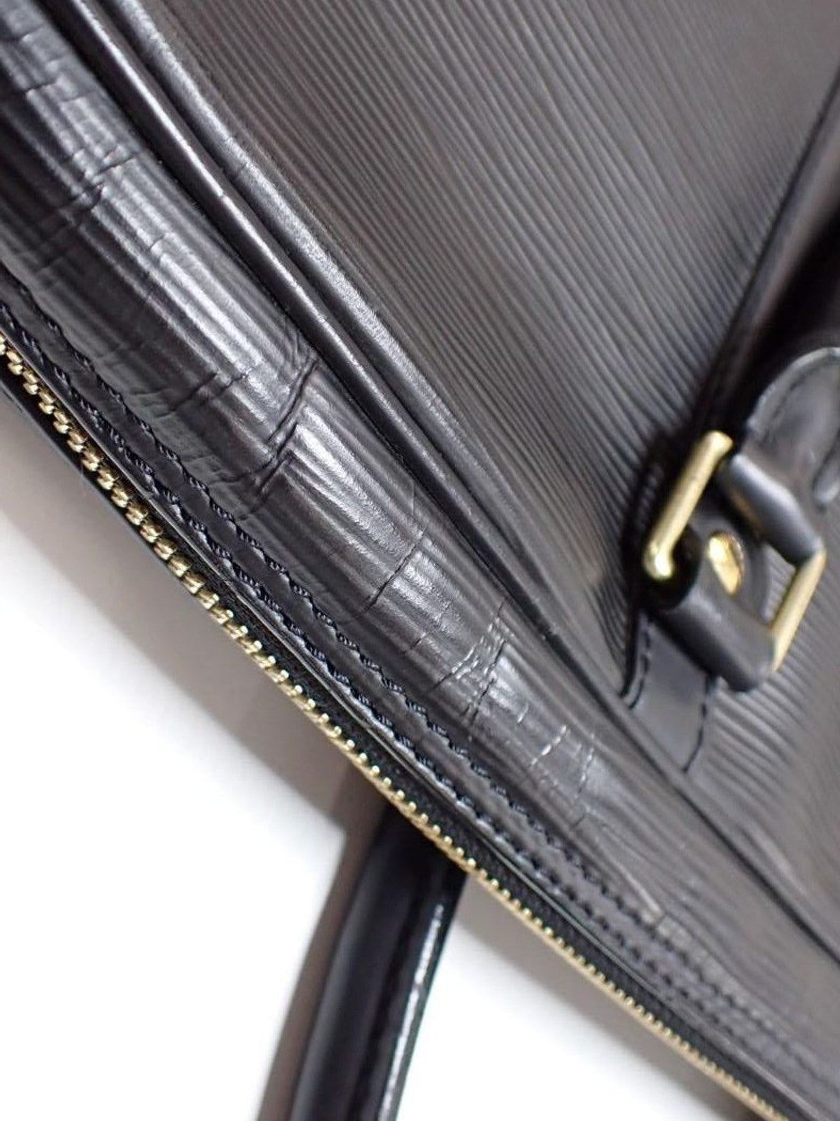 Louis Vuitton Port Documents Voyage PM