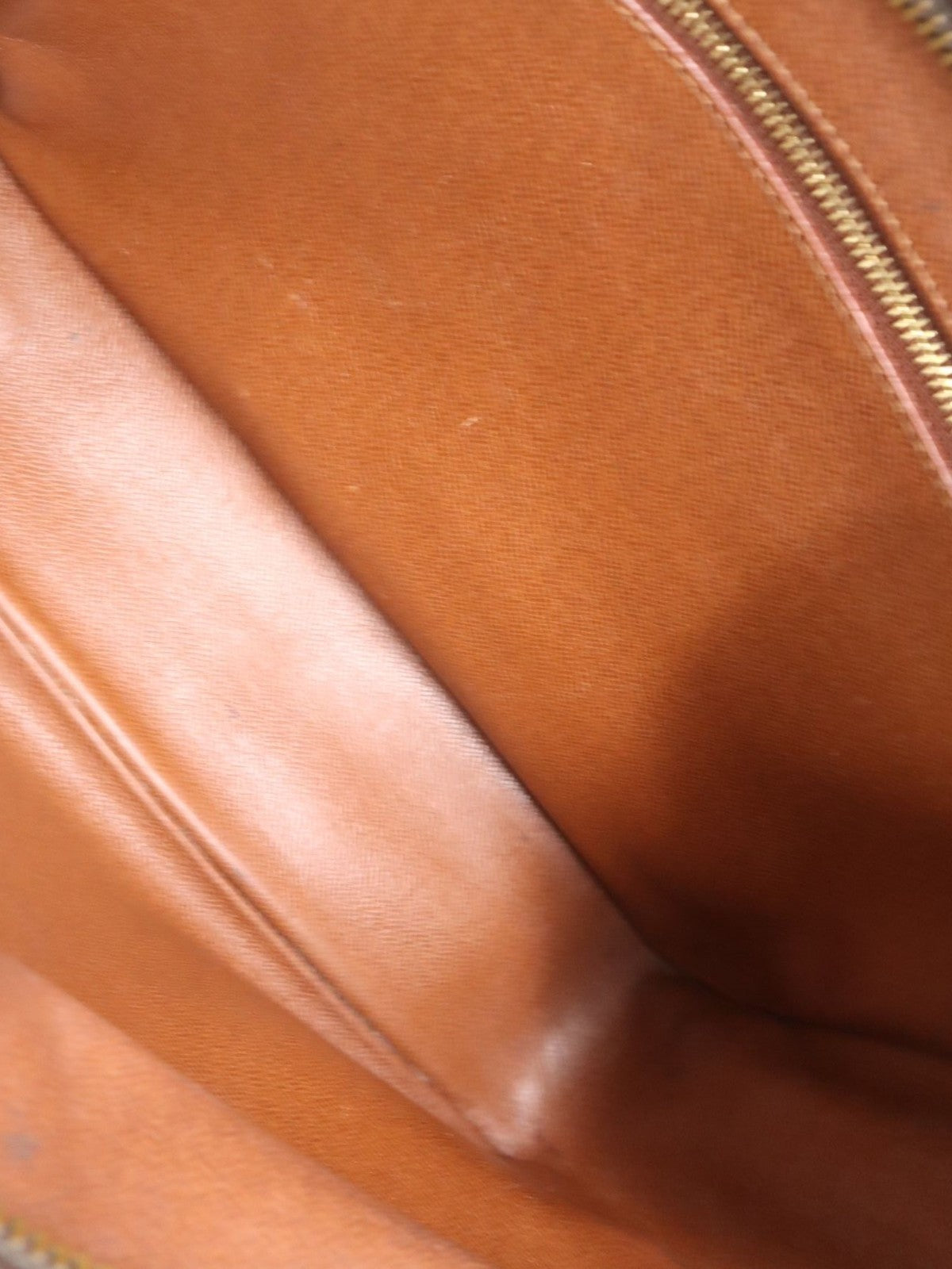 Louis Vuitton Nile PM